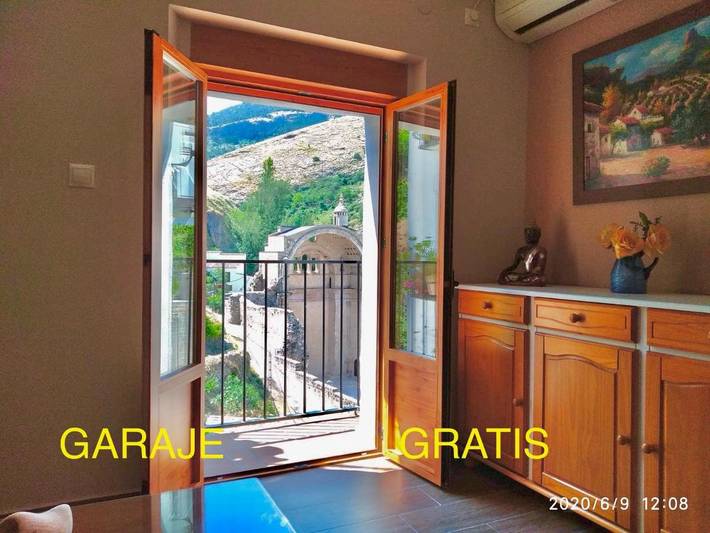 Apartamento para 4 personas, con Balcón y Jacuzzi además de Piscina y Vistas en Cazorla