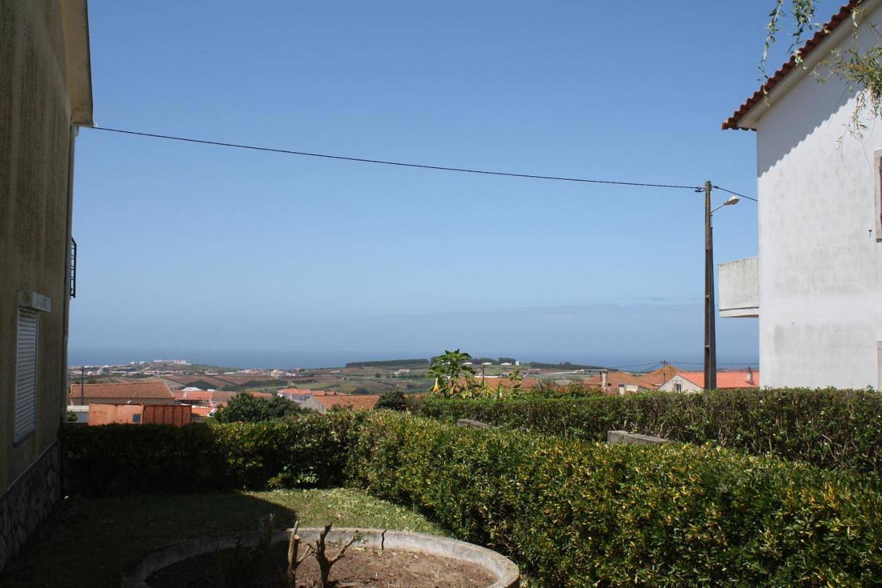 Apartamento inteiro, Three-Bedroom Apartment in Lourinhã, Distrito de Lisboa