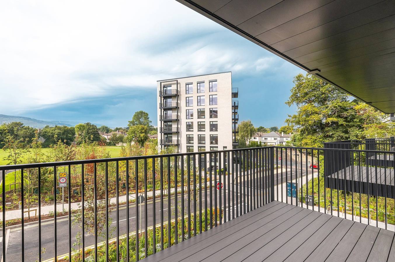 Ganze Wohnung, Ferienwohnung für 4 Personen mit Balkon/Terrasse in Dún Laoghaire-Rathdown, County Dublin