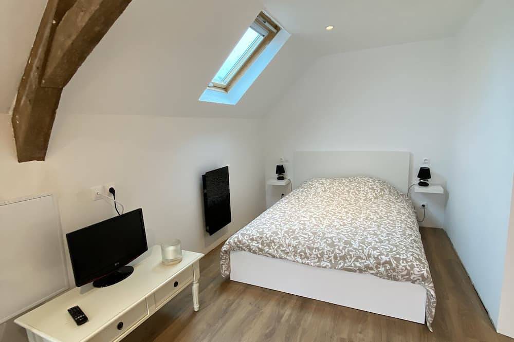 Appartement entier, Charmant Appartement à la Campagne Avec Parking et Cour Privatifs in Champtocé-sur-Loire, Vallée de la Loire