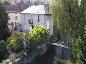 Gîte pour 5 personnes, avec jardin et terrasse, adapté aux familles à Bligny-sur-Ouche