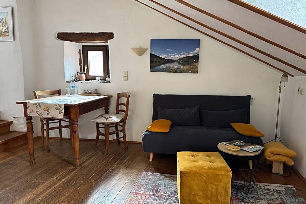 Entire apartment, Living in a listed Winzerhof, Stylish Galeriewohnunge in Merl, Zell (Mosel)