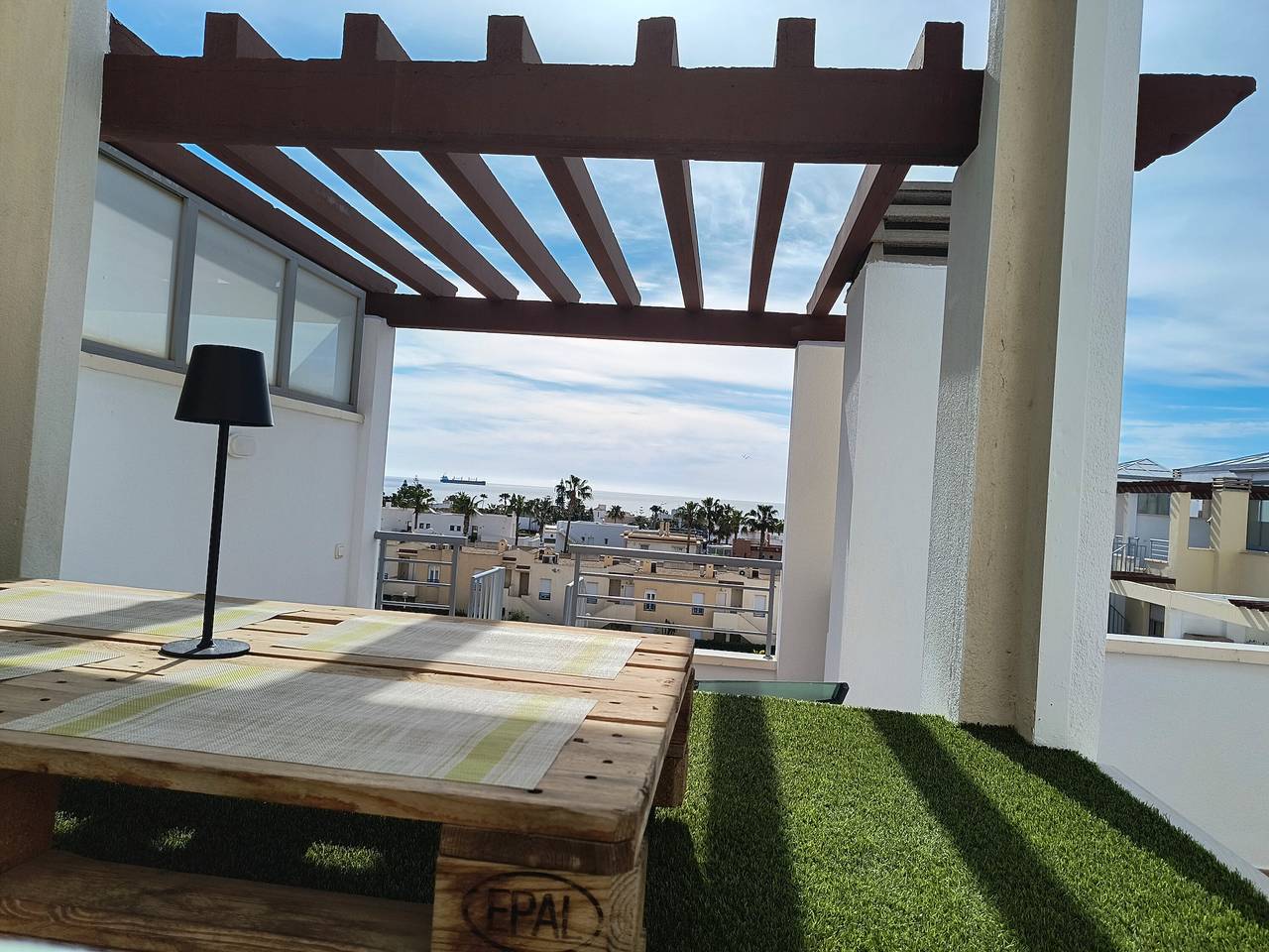 Ganze Wohnung, Ferienwohnung 'Un Balcón Al Mediterráneo' mit Meerblick, Wi-Fi und Klimaanlage in Vera, Costa de Almería