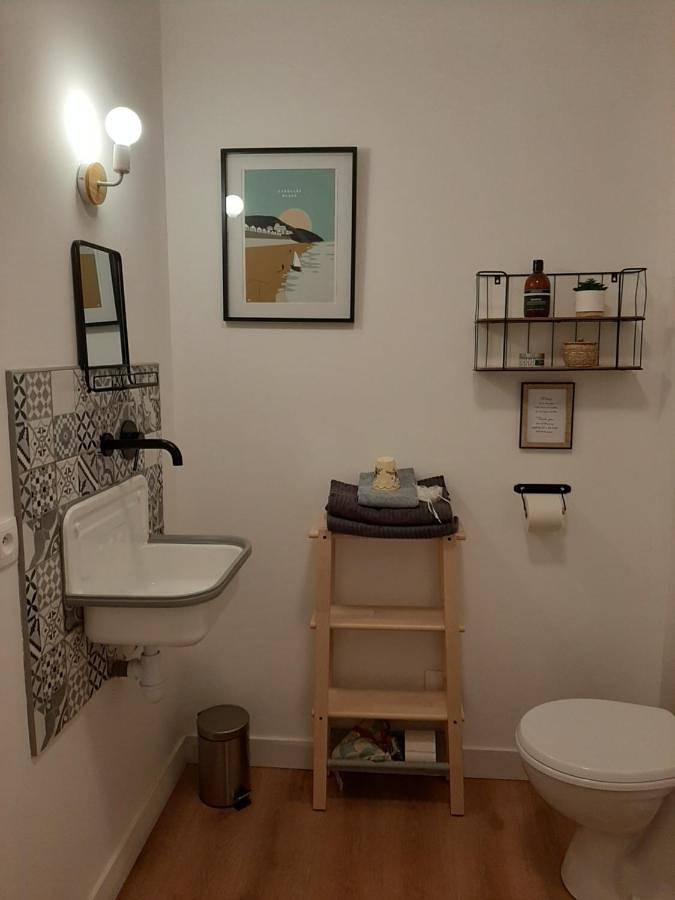 Gîte pour 3 personnes, avec vue et terrasse à Carolles - 3