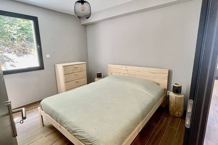 Location de vacances pour 8 personnes, avec terrasse et jardin à Aucun - 2