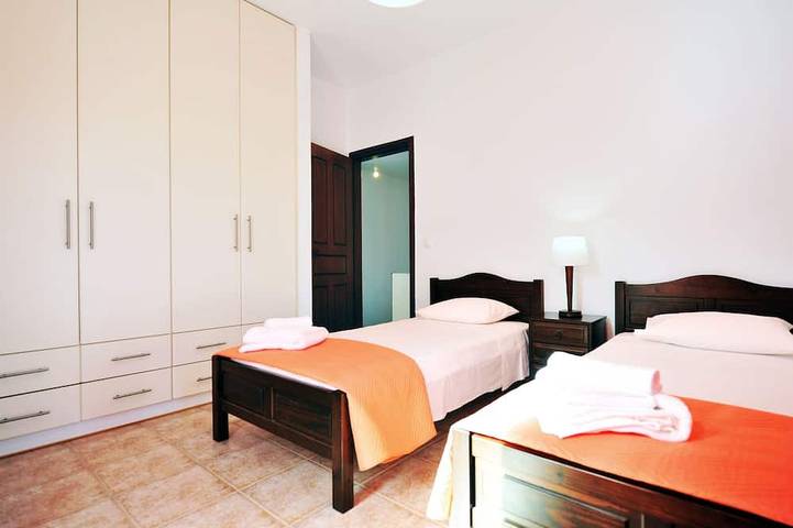 Location de vacances pour 6 personnes, avec balcon dans Adamas - 4