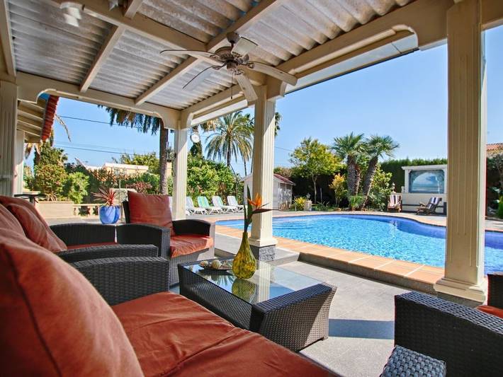 Ferienhaus für 9 Personen, mit Terrasse und Garten sowie Pool und Sauna in Frankenberg (Eder) - 2