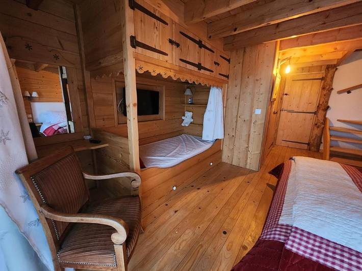 Gîte pour 5 personnes, avec jardin et vue, adapté aux familles à Saint-Lattier - 2