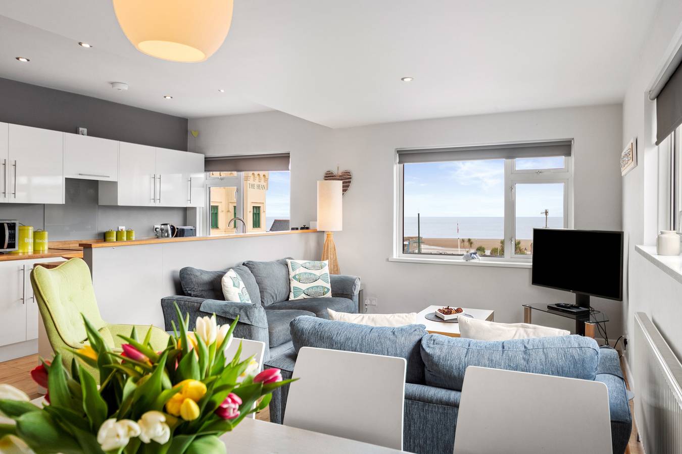 Entire apartment, The Bay Apartment - Sea Views, Village Centre in Saundersfoot, Pembrokeshire
