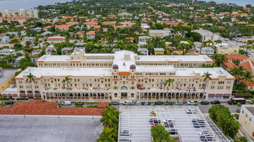 Apartamento para 2 personas, con piscina y jardín además de vistas al lago y vistas en Palm Beach