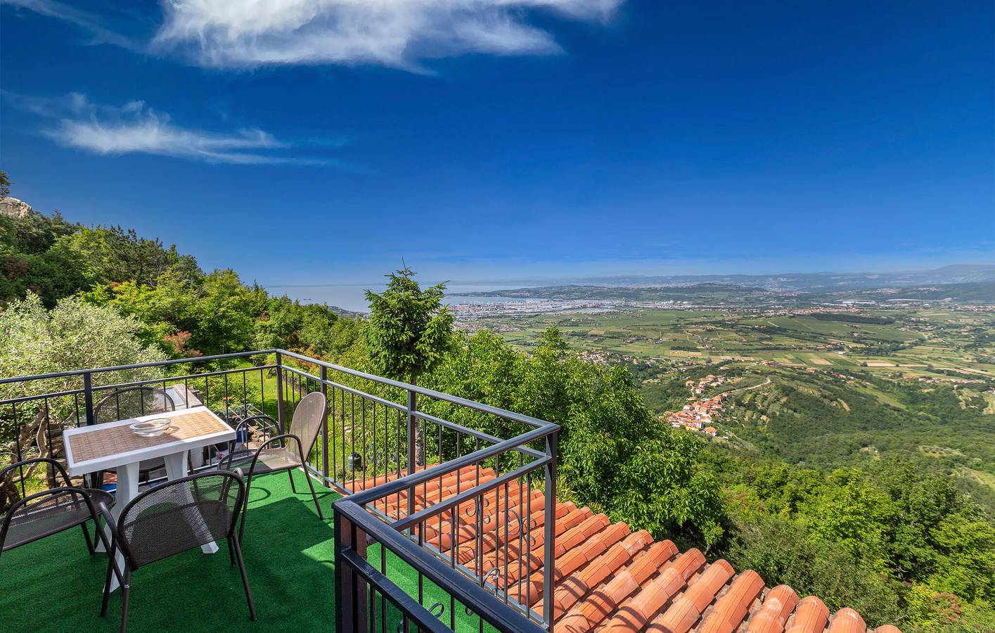 Ganze Ferienwohnung, Ferienwohnung für 4 Personen mit Terrasse in Koper, Slowenische Riviera