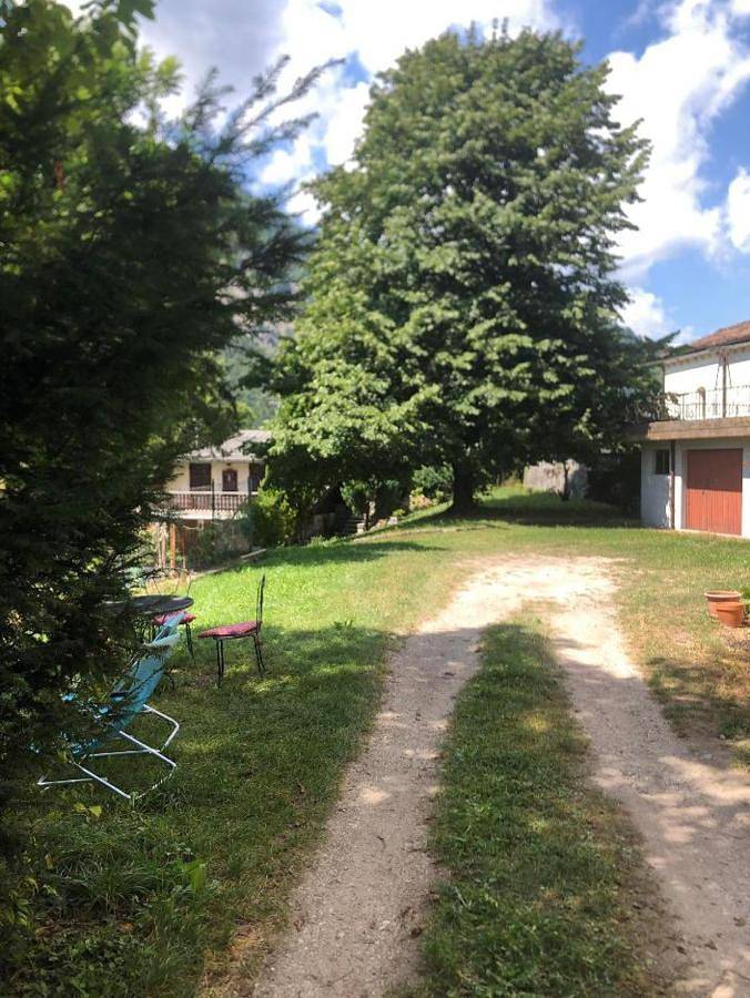 Gîte pour 4 personnes, avec vue et jardin à Arta Terme - 2