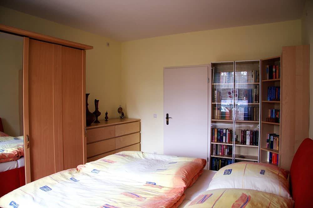 Ganze Wohnung, Großzügige, zentrumsnahe und familienfreundliche Ferienwohnung in Dresden! in Cotta, Dresden