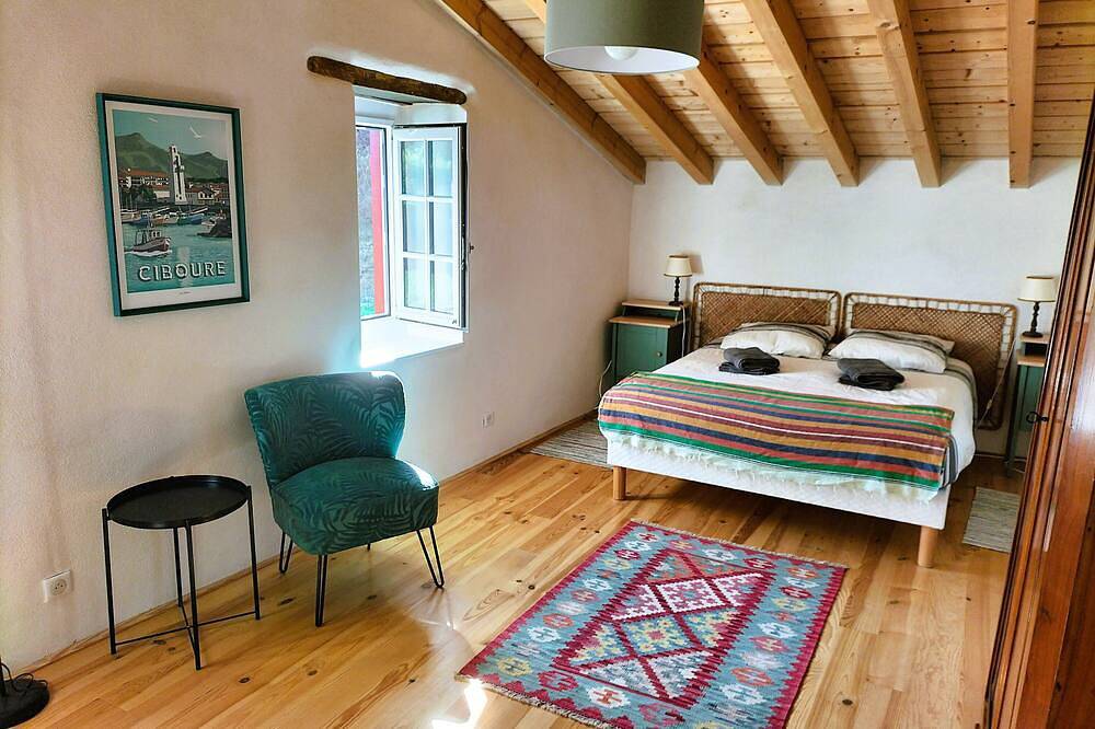 Charming house with swimming pool in the Basque Country in Souraïde, Bayonne region