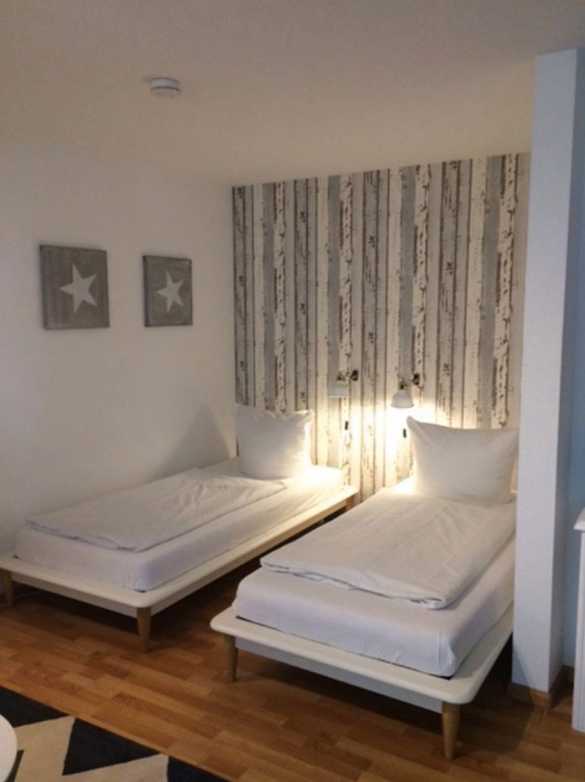 Ganzes Studio, Einzimmerapartment '1 Zimmer Appartement 5' mit Balkon und Wlan in Bad Krozingen, Südschwarzwald