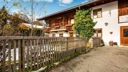 Ferienhaus für 16 Personen, mit Balkon und Garten in Jochberg