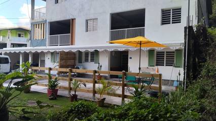 Gîte pour 4 personnes, avec terrasse dans Fort-de-France