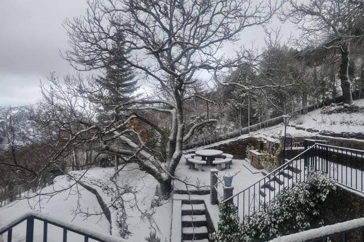 Casa rural para 8 personas, con Balcón y Terraza además de Jardín y Vistas en Güejar Sierra - 3