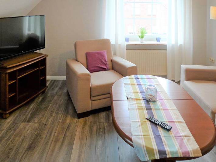 Ferienwohnung für 4 Personen, mit Balkon und Garten in Marienhafe - 3