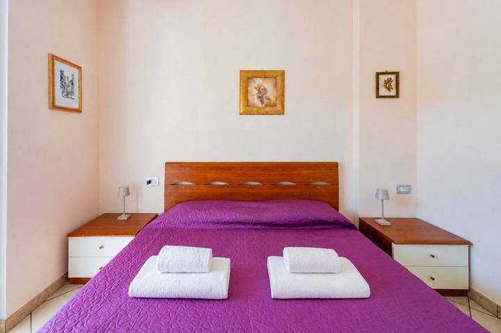Ganze Wohnung, GuestHost - Cozy Balcony Apartment with Ocean View in Foggetta, Pineto