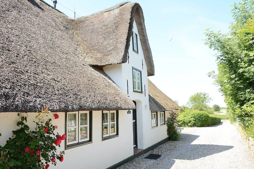 Wohnen in ruhiger Dorfrandlage, ideal für Paare, gerne auch mit Kind  und Hund! in Midlum, Föhr
