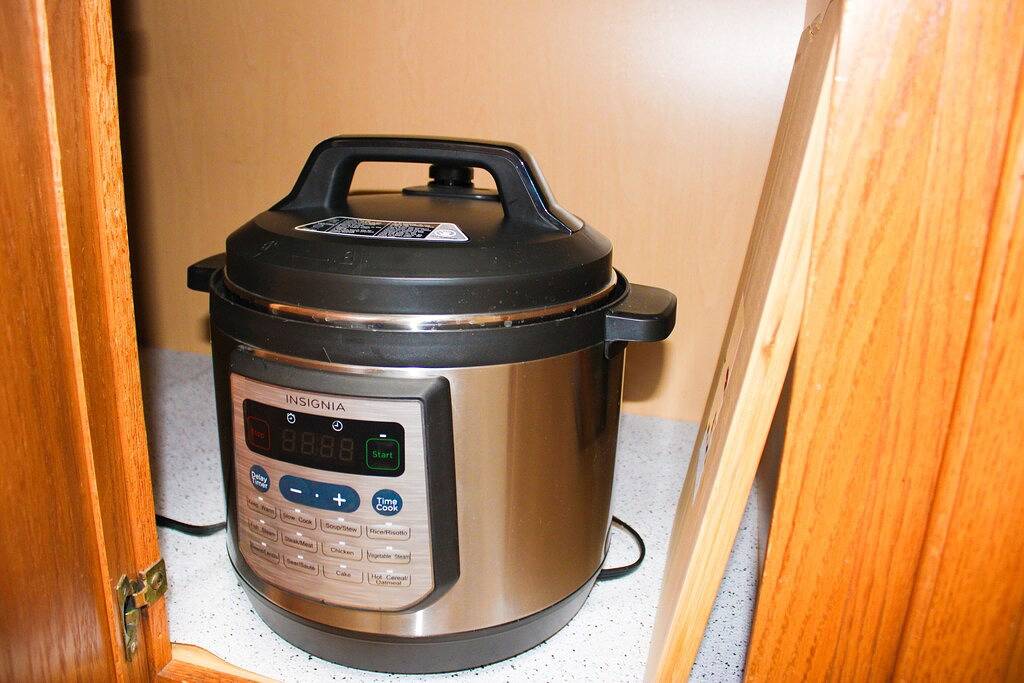 Sparkling Home Book Now! Minutes from Ap & Lv Strip! in Paradise, Nevada