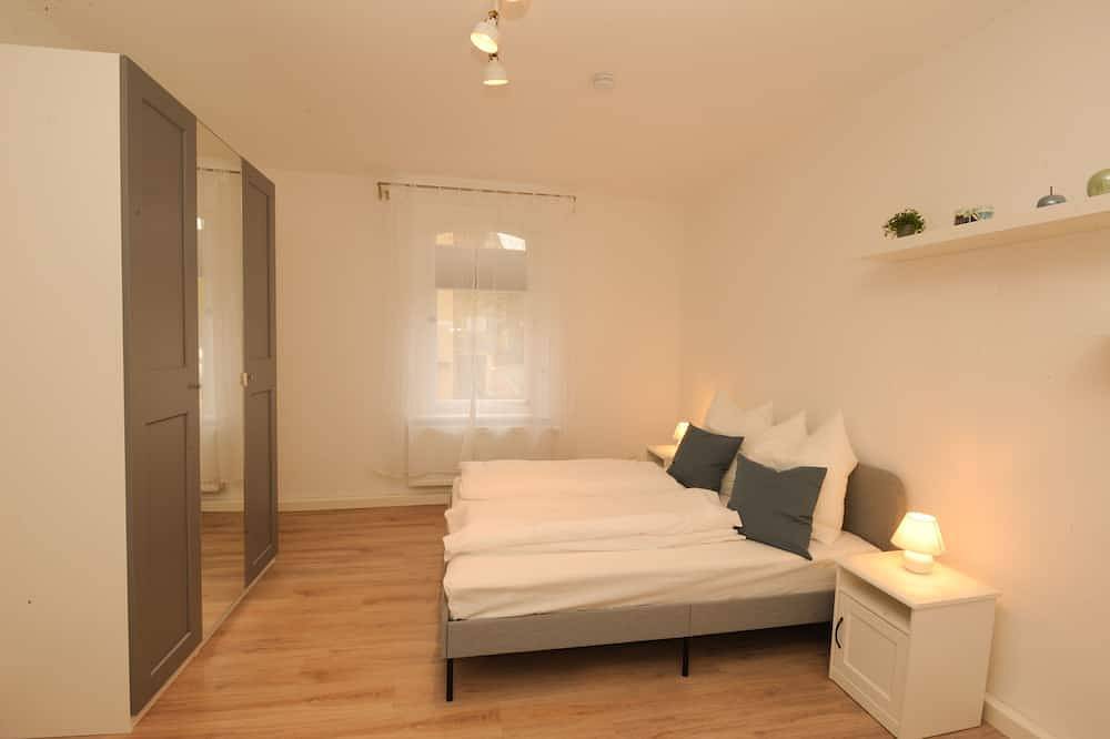 Ganze Wohnung, Apartment in ruhiger Lage mit Parkplatz in Coburg, Oberes Maintal - Coburger Land