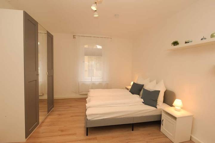 Ganze Wohnung, Apartment in ruhiger Lage mit Parkplatz in Coburg, Oberes Maintal - Coburger Land