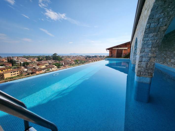 Ferienwohnung für 4 Personen, mit Seeblick und Balkon