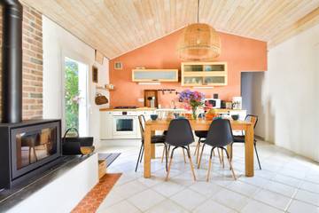 Gîte pour 7 personnes, avec terrasse et jardin dans Plage De La Bosse L Epine