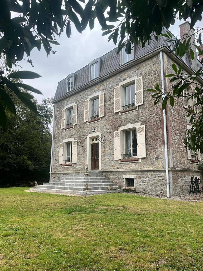 Location de vacances pour 8 personnes, avec vue et terrasse, animaux acceptés à Saint-Sauveur-le-Vicomte - 2