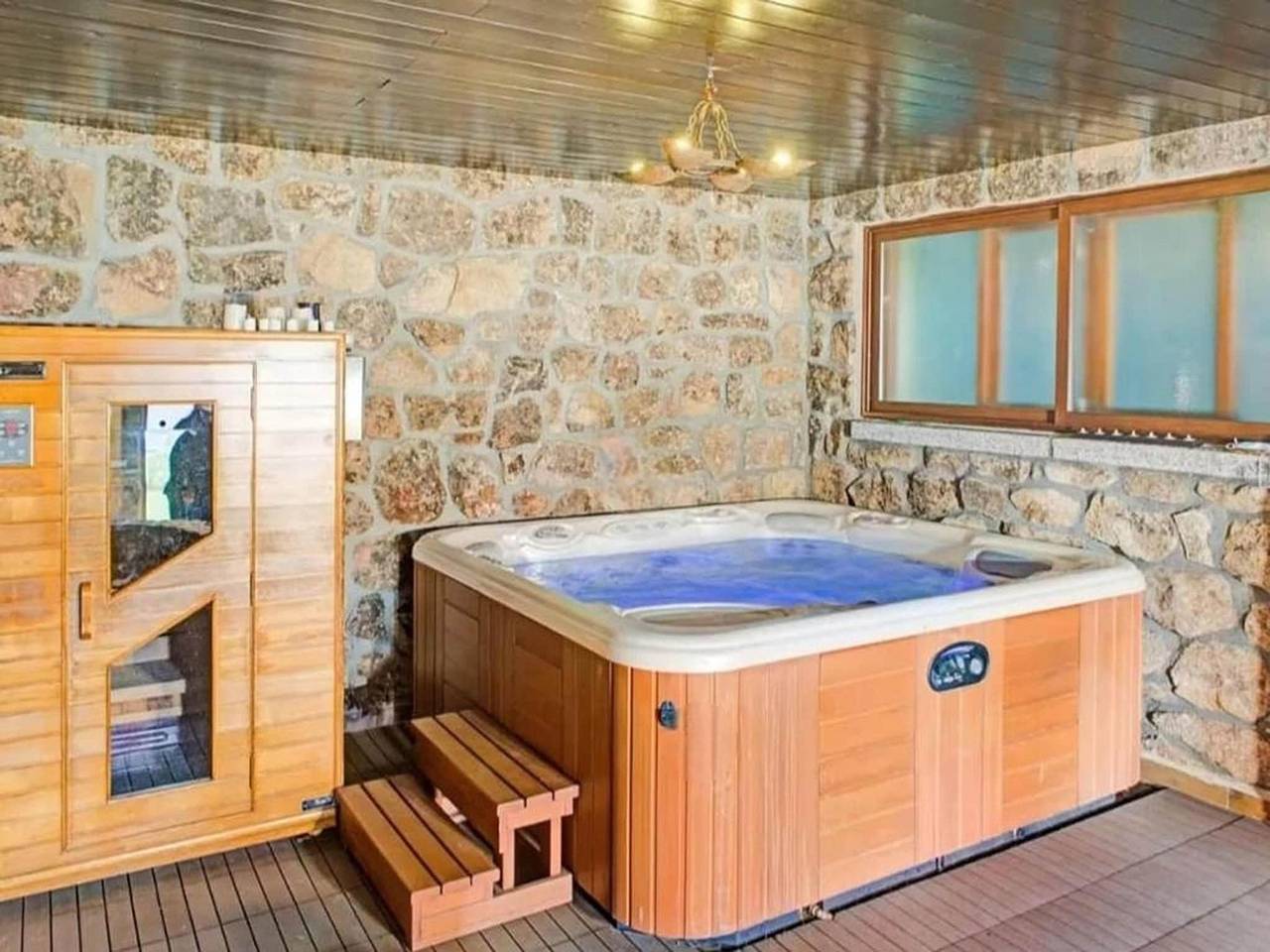 Farmhouse Apartment with Pool in Galapagar, Provincia de Madrid