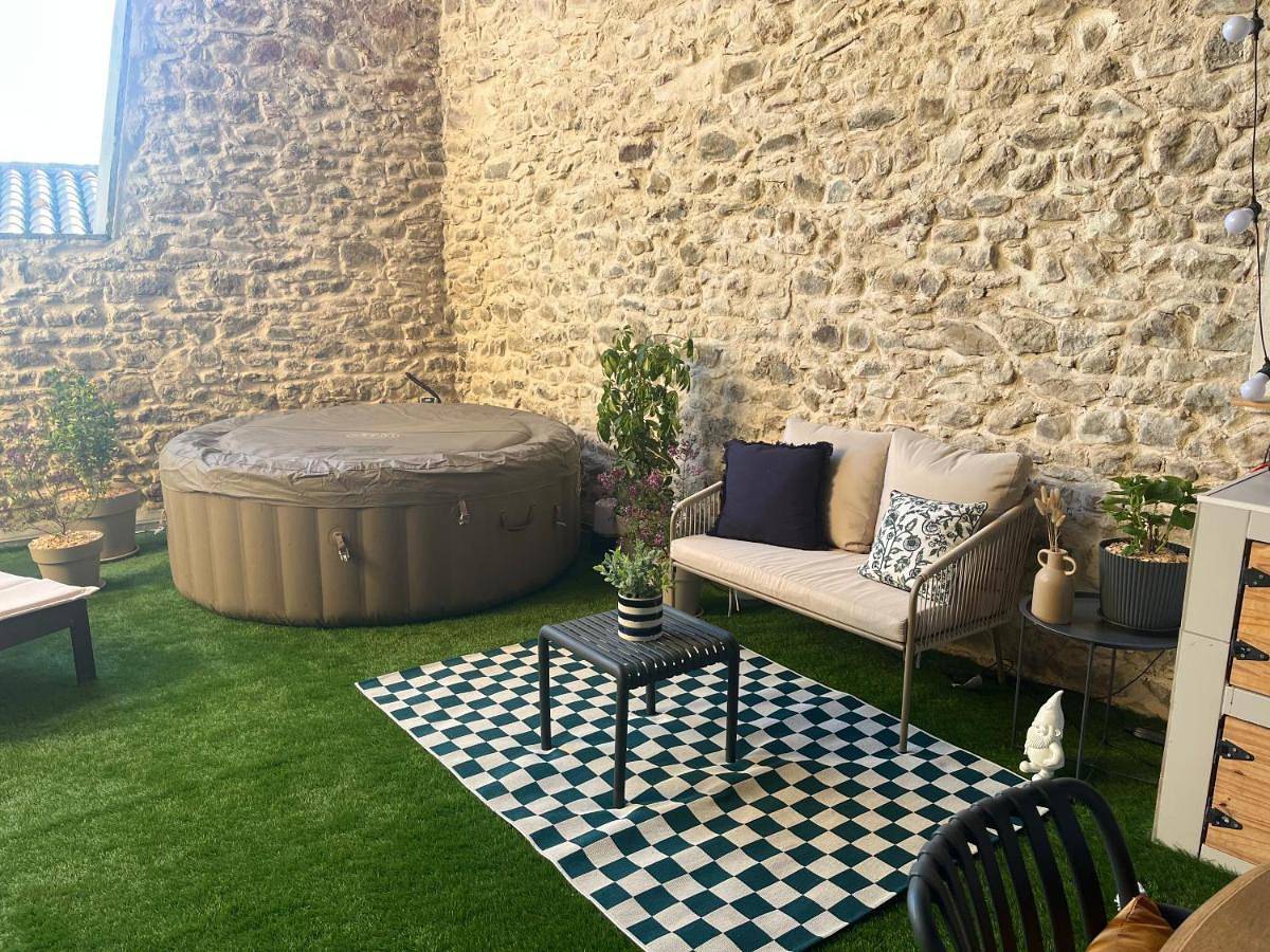 Three-Bedroom Villa in Cazilhac, Région de Carcassonne