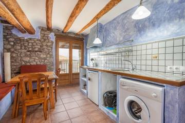 Casa Rural para 4 Personas en Graus, Pirineo Aragonés, Foto 4