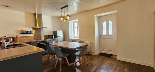 Location de vacances pour 6 personnes, avec terrasse à Sadroc