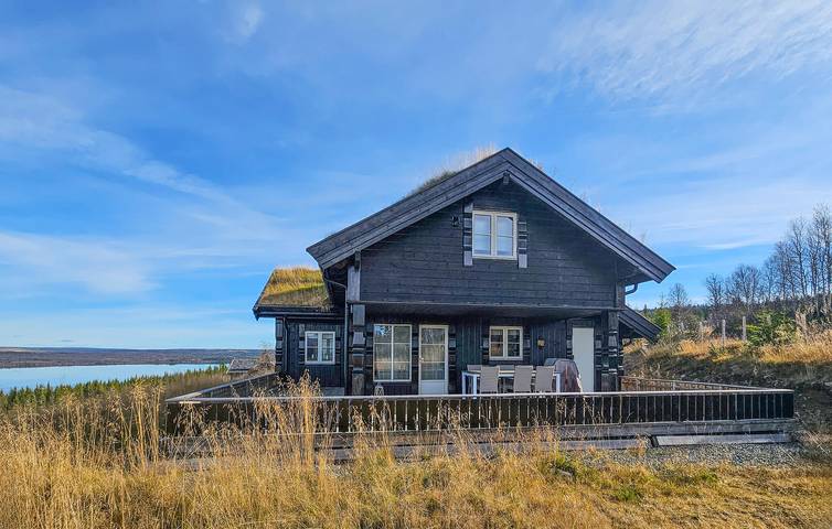 Ferienhaus für 12 Personen, mit Seeblick und Sauna sowie Garten und Terrasse - 1