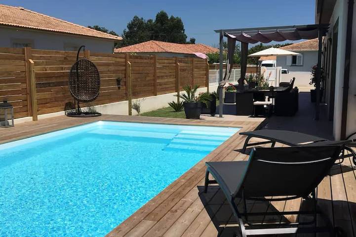 Villa für 10 Personen, mit Terrasse und Garten - 1