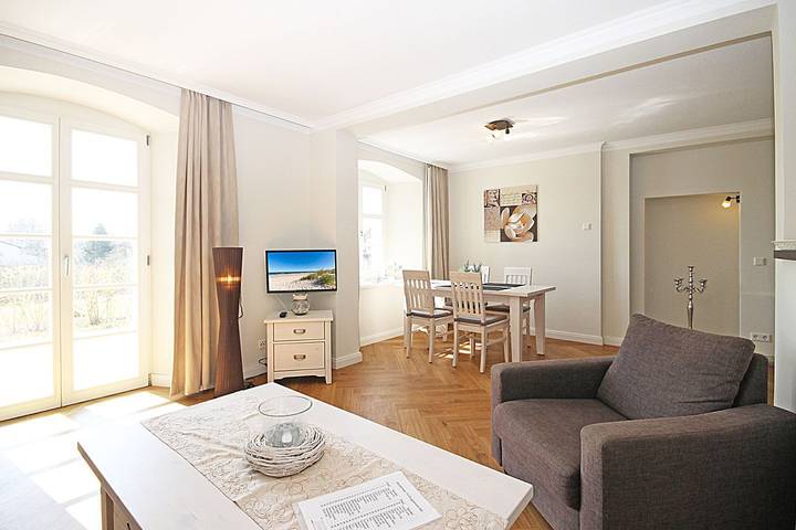 Ferienwohnung für 4 Personen, mit Terrasse und Sauna sowie Garten