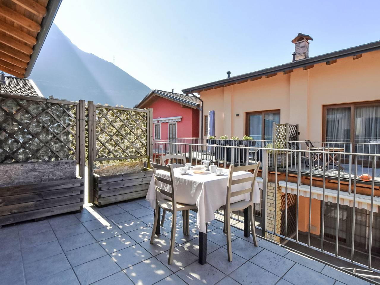 Ganze Wohnung, Endine Pool Apartment in Spinone al Lago, Prealpi Bergamasche Orientali