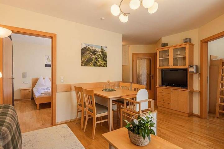 BnB für 6 Personen, mit Garten und Whirlpool sowie Sauna und Pool in Bad Kleinkirchheim