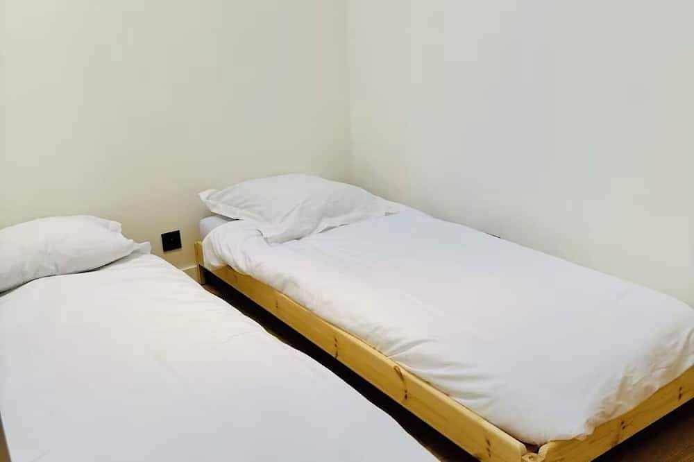 Luxury house 500m from the station in Courbevoie, Hauts-de-Seine