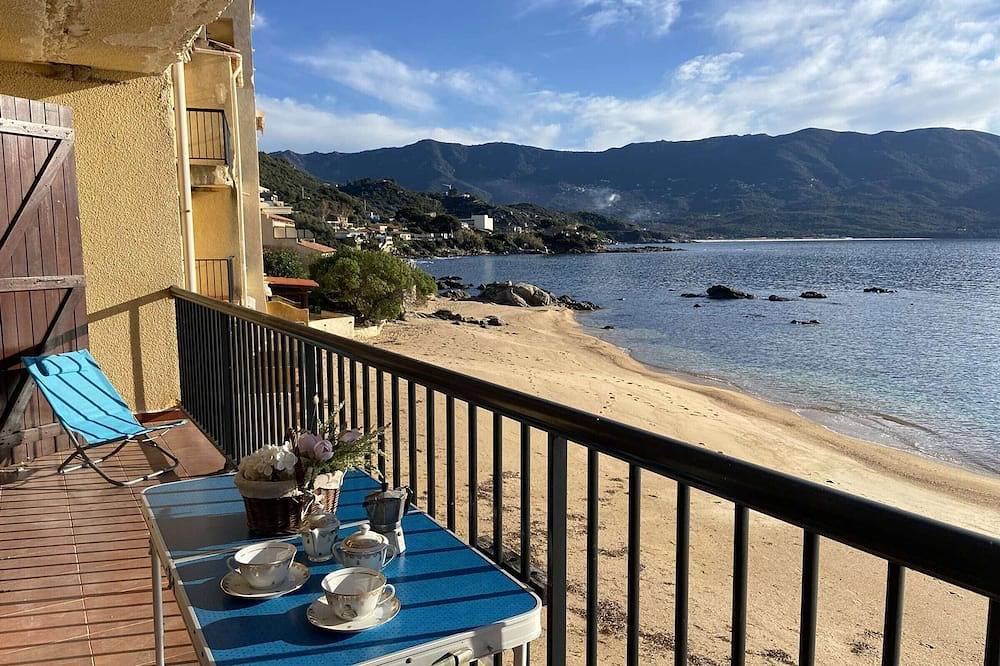 Appartamento intero, Waterfront apartment with terrace and sea view, Tiuccia in Casaglione, Ajaccio e dintorni