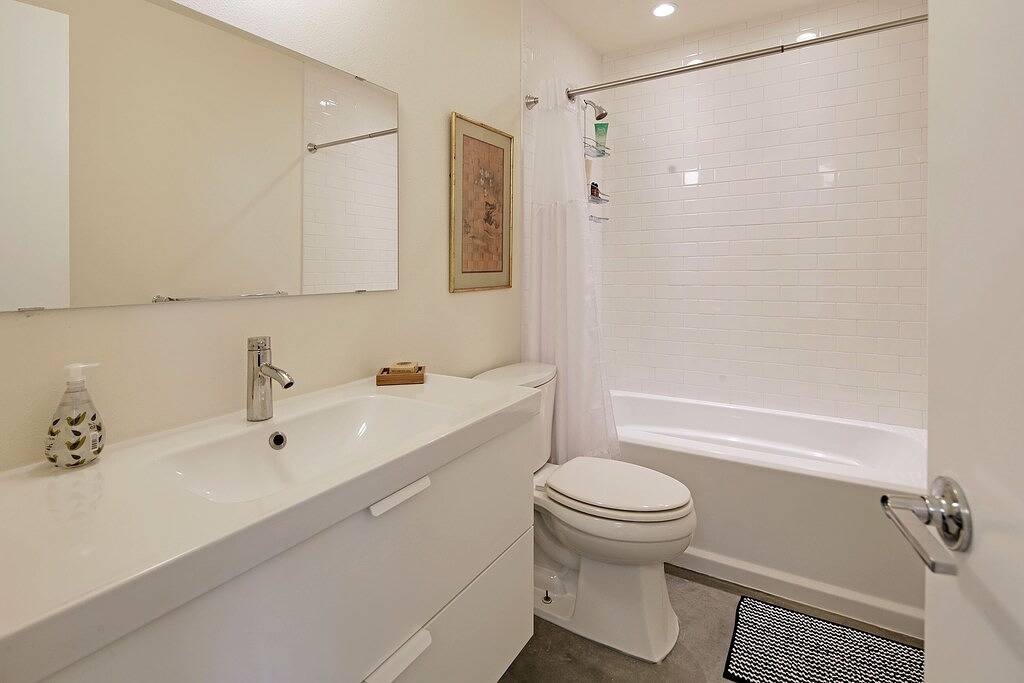 Ganze Wohnung, Neue, moderne, grüne und durchdachte Leed-zertifizierte, solarbetriebene Wohnung in Seattle, King County