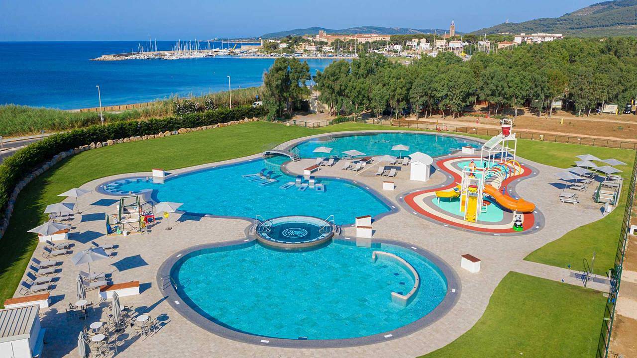 Casa vacanza per 6 persone con piscina in Fertilia, Provincia di Sassari