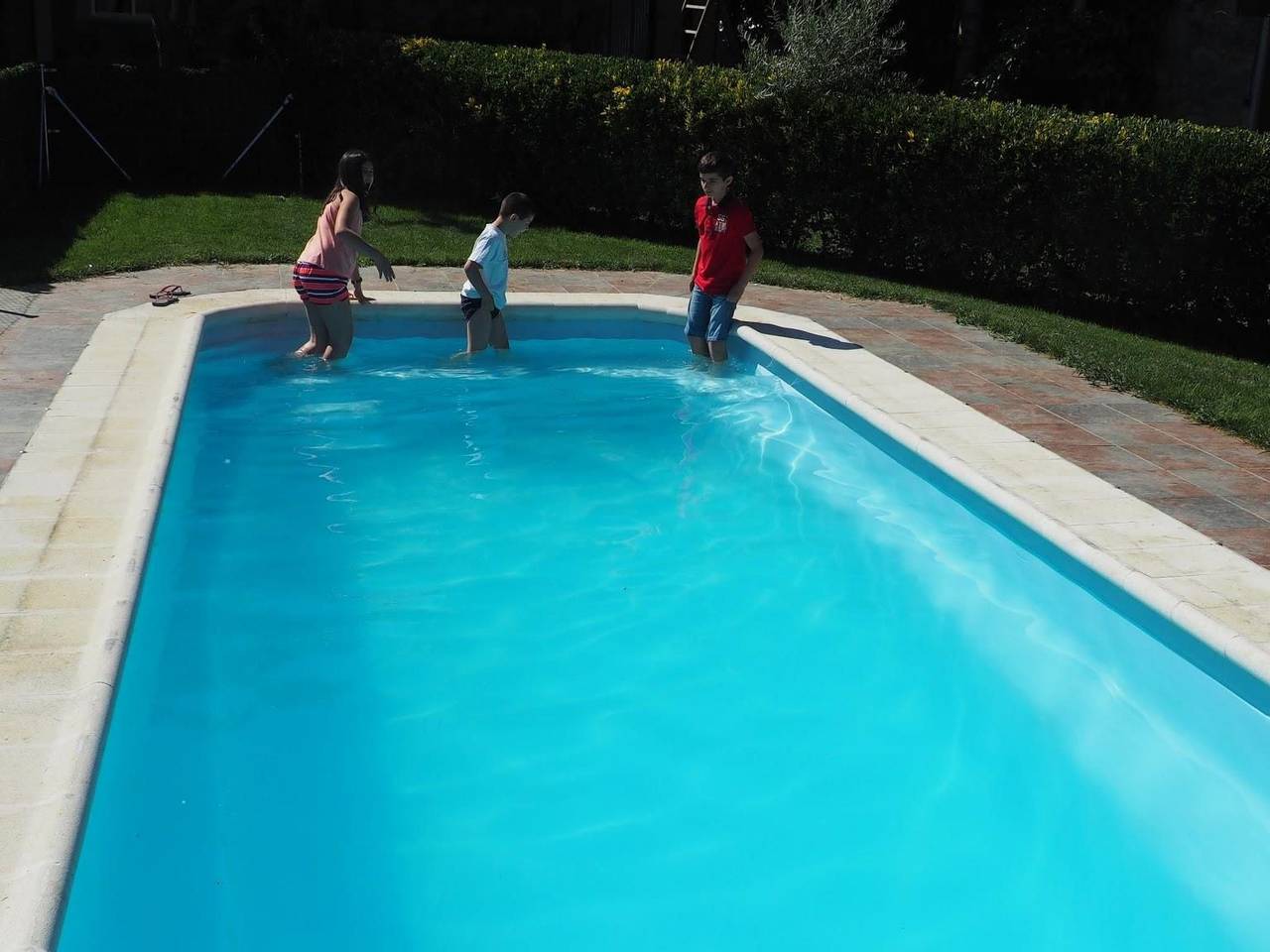 Sehr gepflegtes Ferienhaus im typisch spanischen Stil mit Garten, zwei Terrasse in La Rinconada de la Sierra, Provincia de Salamanca