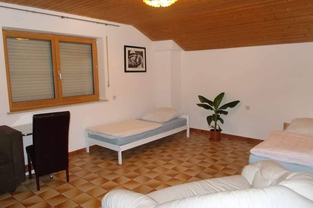 Ganze Wohnung, 72m² in83052 (zw.München+Ro) +Kinder,Hund,Lkw 24 hour check-in in Bruckmühl, Landkreis Rosenheim
