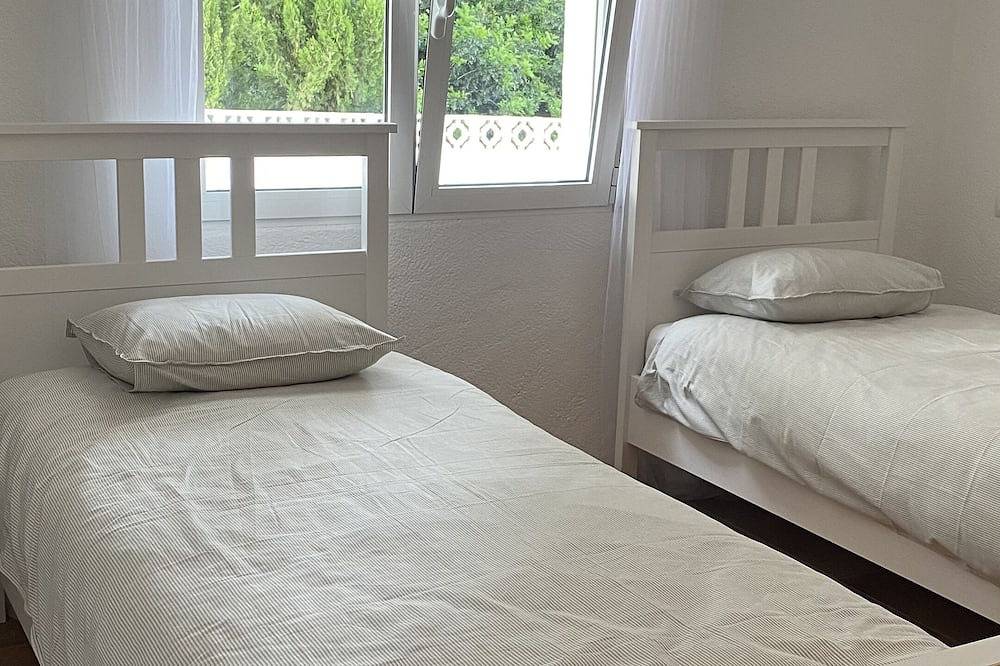 Mediterranean Villa in peaceful location in the mountains of La Sella in La Sella, Pedreguer