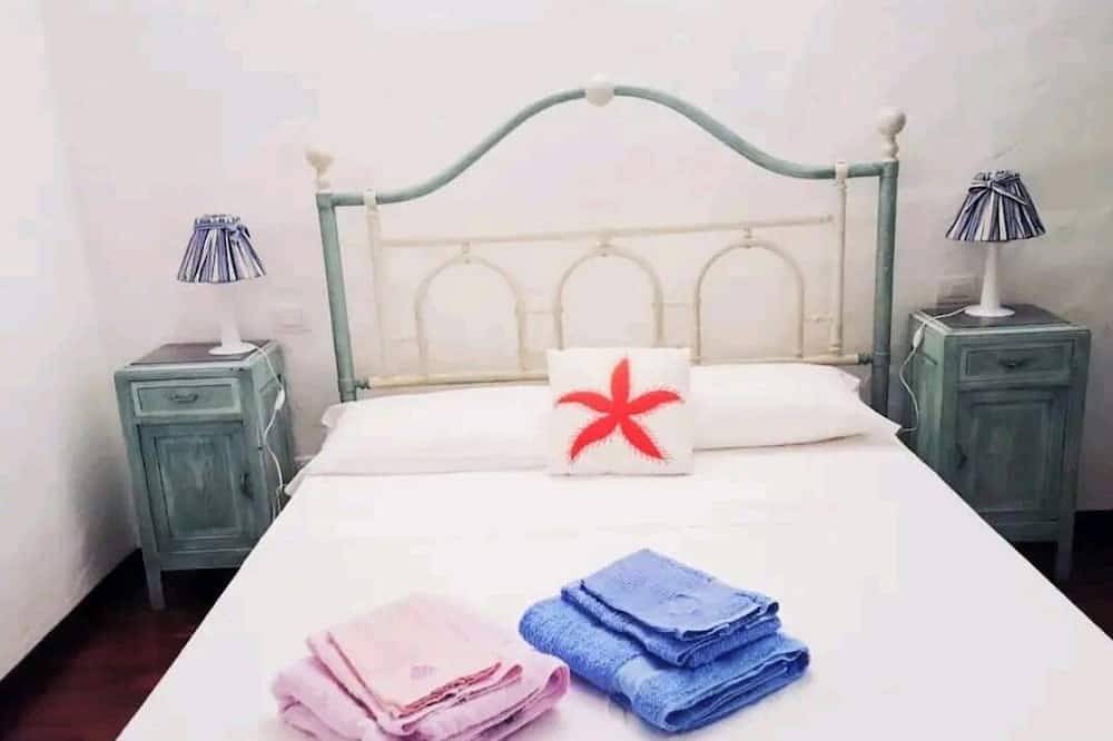 Casa Mariuccia befindet sich im Herzen von Baja, 100 Meter vom Strand entfernt! in Baja Sardinia, Costa Smeralda