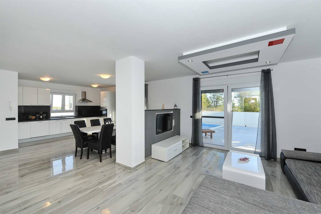 Villa for 6-8 persons | Private pool | Fully equipped in Privlaka, Zadar