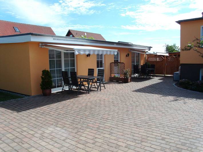Bungalow für 3 Personen, mit Terrasse und Garten, mit Haustier in Zempin - 2